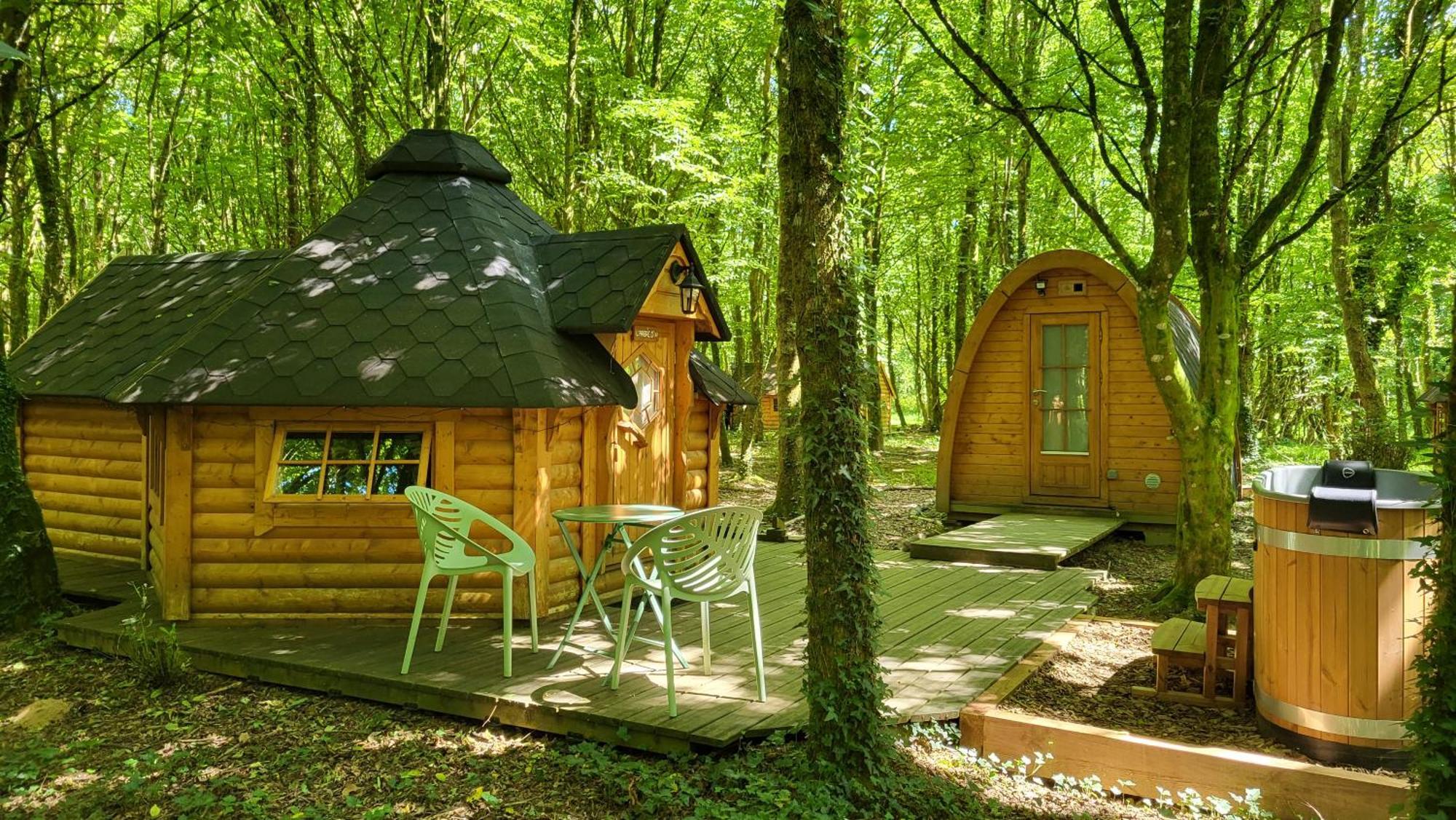 Le Domaine Insolite De Broceliande Paimpont Exteriér fotografie