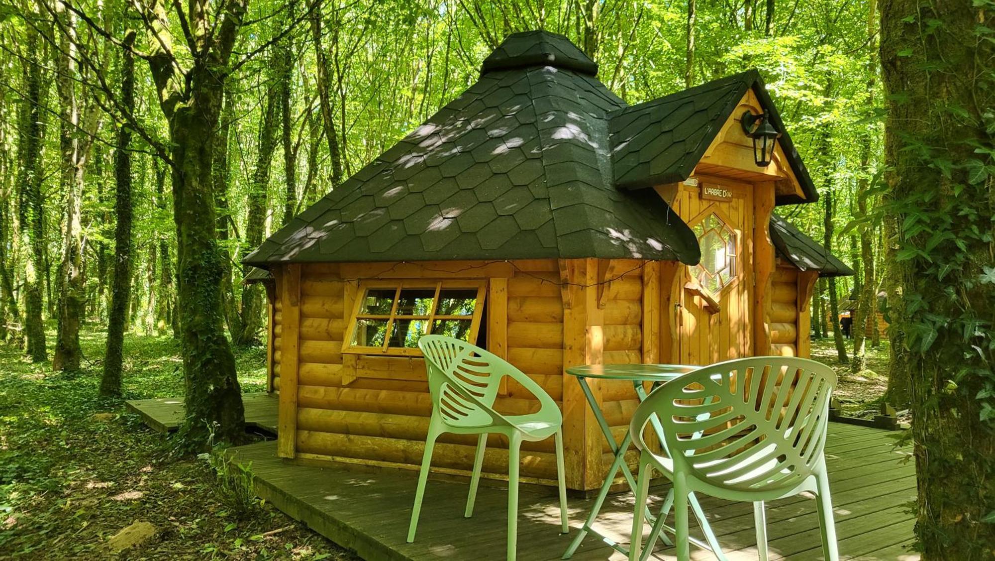 Le Domaine Insolite De Broceliande Paimpont Exteriér fotografie