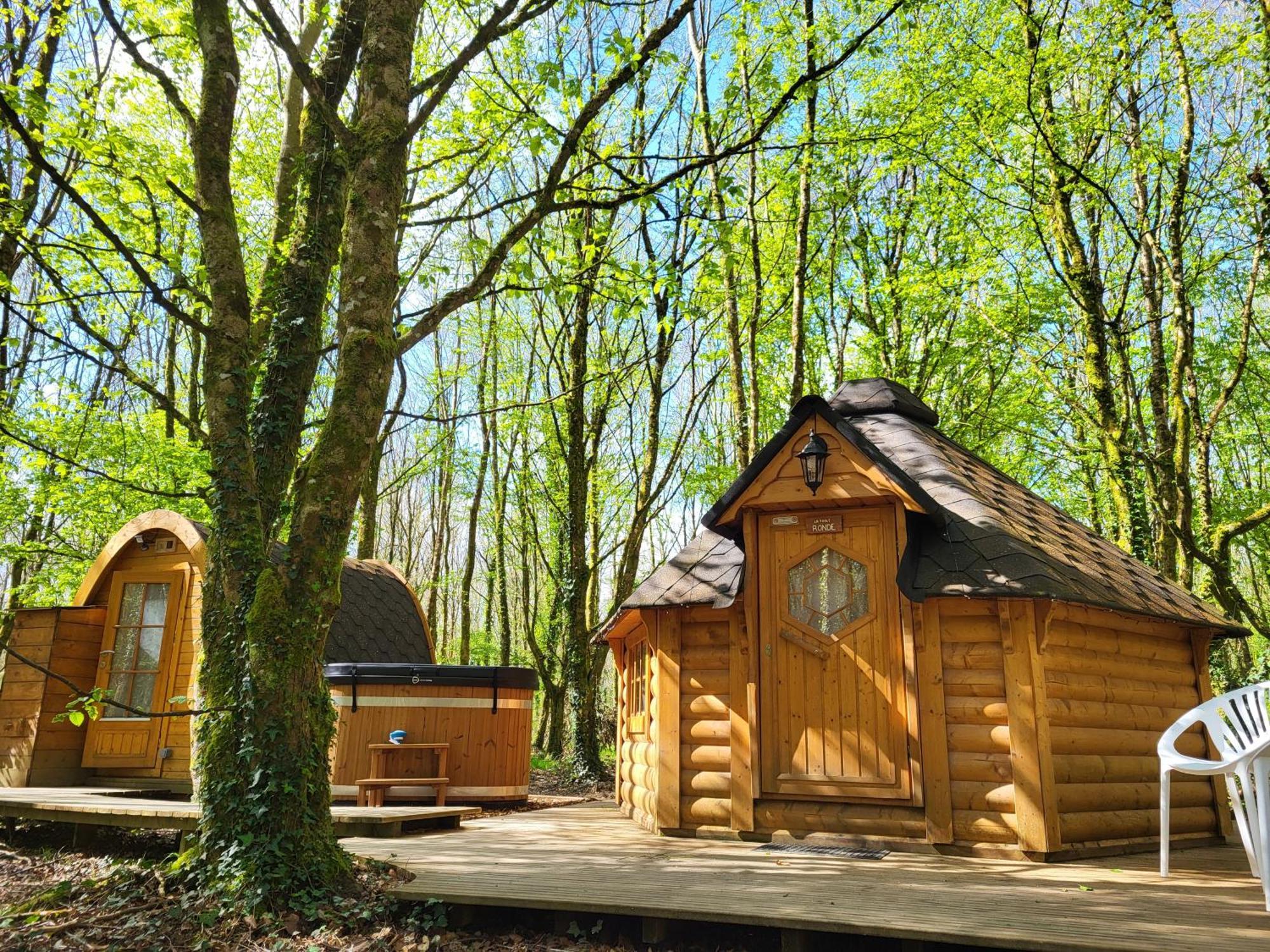 Le Domaine Insolite De Broceliande Paimpont Exteriér fotografie