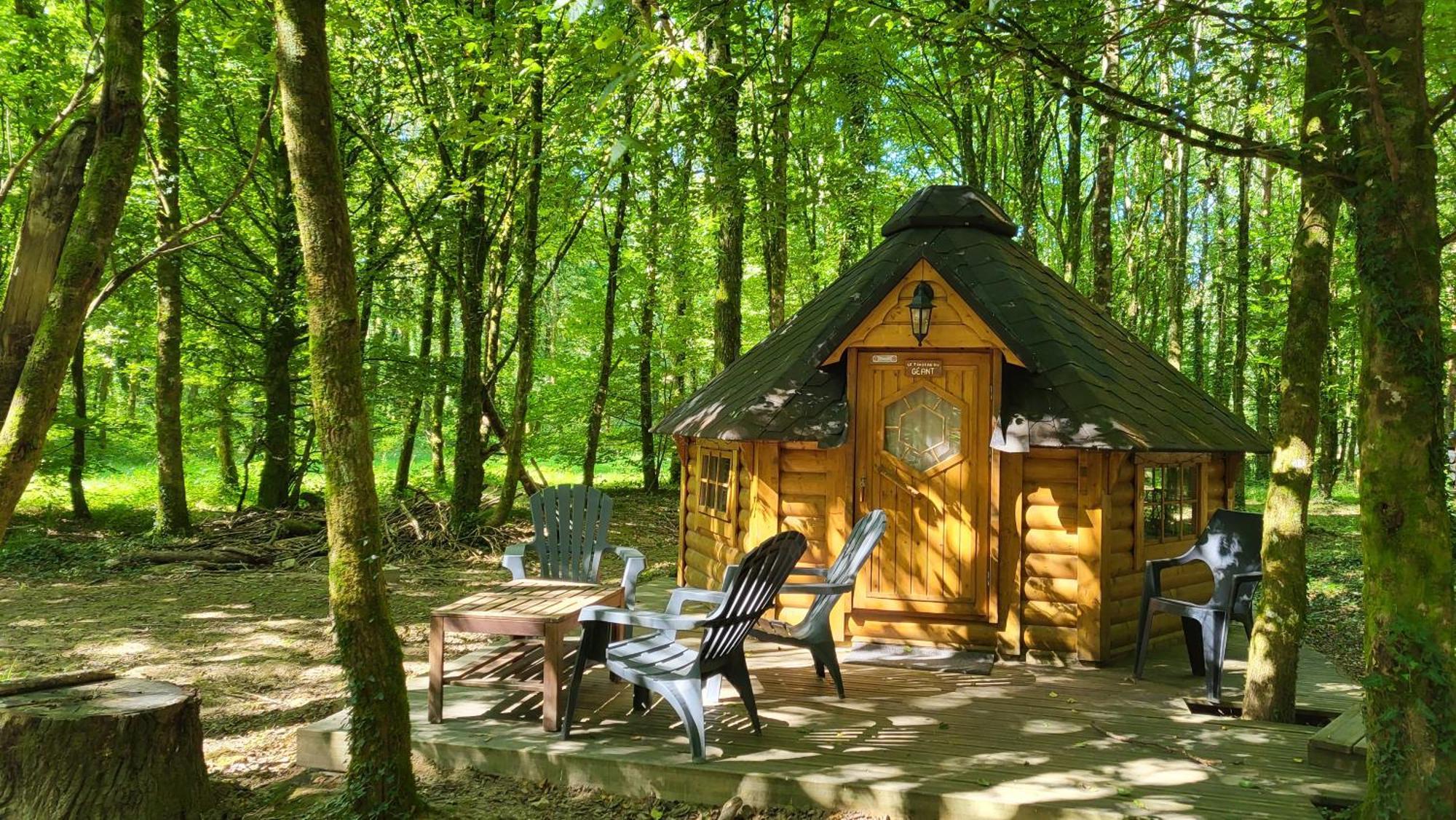 Le Domaine Insolite De Broceliande Paimpont Exteriér fotografie