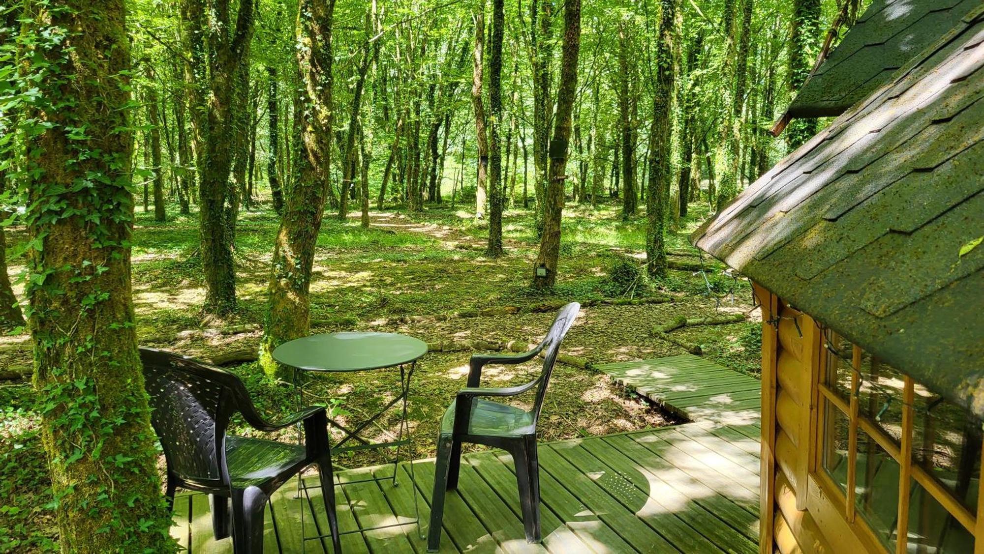 Le Domaine Insolite De Broceliande Paimpont Exteriér fotografie