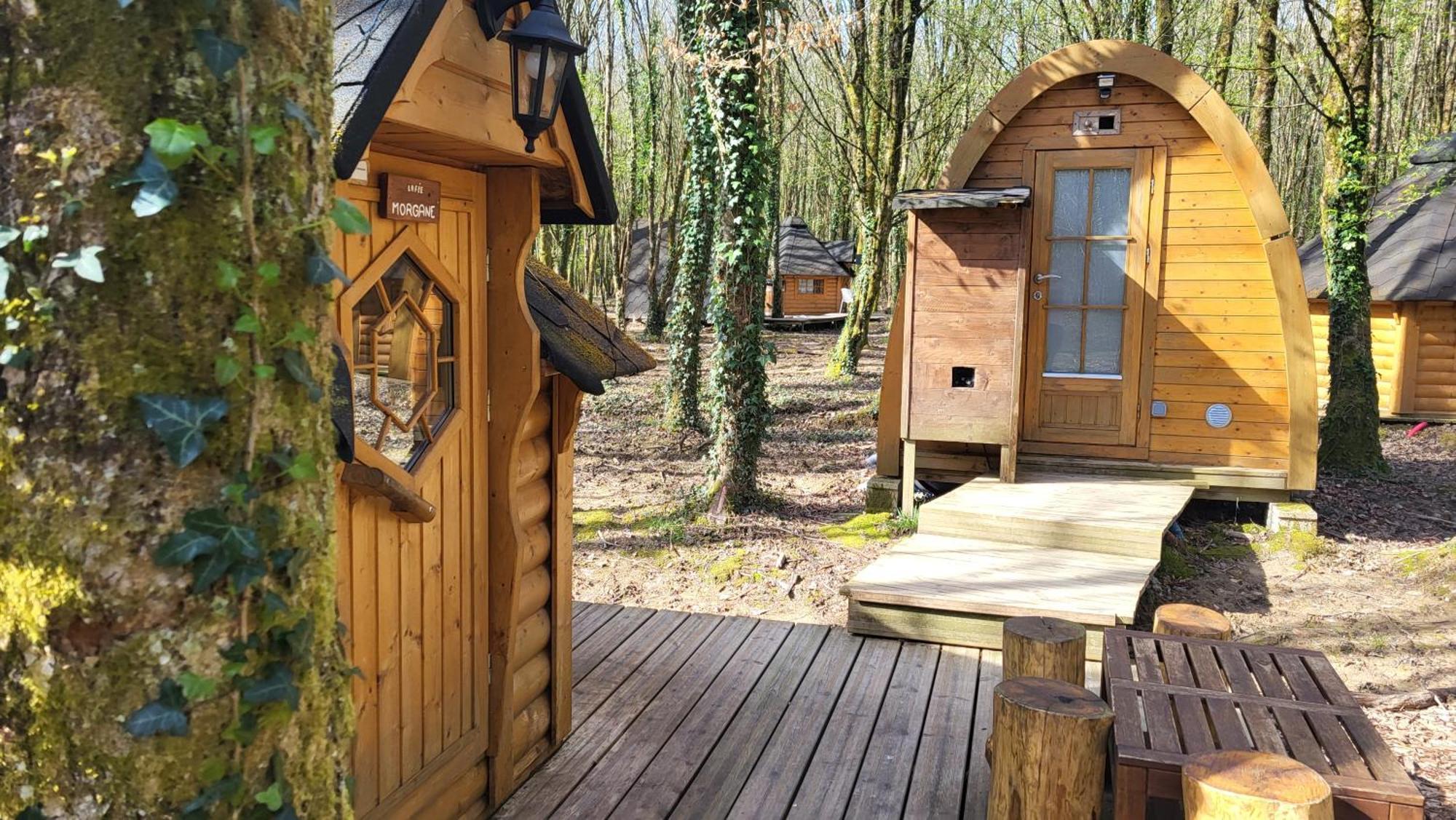 Le Domaine Insolite De Broceliande Paimpont Exteriér fotografie